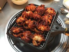 辣烤小章鱼-喜儿家铁网烤章鱼(弘大店)