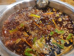 -肖肖酸萝卜鱼火锅(总店)