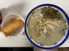 招牌黄鱼面-明呈黄鱼面馆(斜土路店)