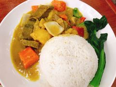 咖喱牛腩饭-香港仔茶餐厅(凤阳店)