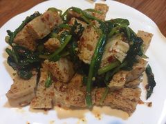菠菜面筋-宝山一号馕坑肉
