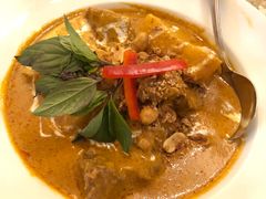 -Thai Pothong Restaurant