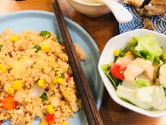 培根鲜露虾仁炒饭-红小满休闲餐厅(十全街店)