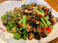 -临江餐馆二楼美食部落