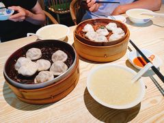 小米粥-鸡鸣汤包(复地活力广场店)