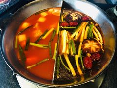 -湊湊火锅·茶憩(新中关购物中心店)