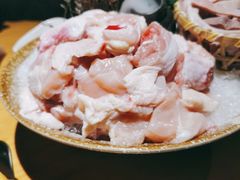 -洪氏嗨捞·广东猪肚鸡·椰子鸡火锅(西咸万象城店)