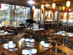大堂-岳记兴隆·青城腊排铜火锅(融创店)