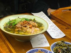 -八月美食小馆(银泰城总店)