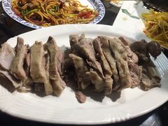 -清真·玛丽亚新疆菜主题餐厅(浙江中路店)