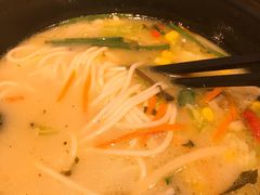 -过桥缘·过桥米线(大华虎城嘉年华店)