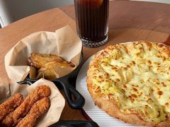 -必胜客(WOW阿罗海店)