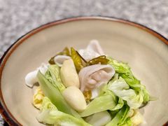 脆爽藕芽拌鱼肚-南京大牌档(济南万象城店)