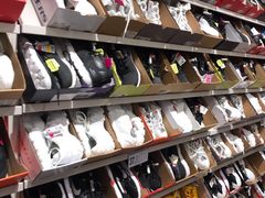 -唯品会(北京国瑞城店)