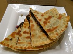 -艳阳天民俗村(公园路店)