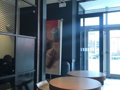 -星巴克臻选(威海威高广场店)
