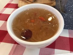 银耳雪梨羹-西贝(上海我格广场店)