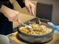 牛肝菌闷饭-满堂匠心川宴·私房菜(天府三街店)