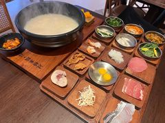 -银米·云南传统过桥米线(双廊黑金冠店)