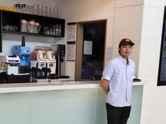 -椰小咖(亚龙湾东榕美食广场店)