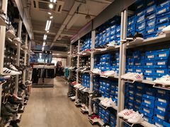 -五环Outlets(高新工厂店)