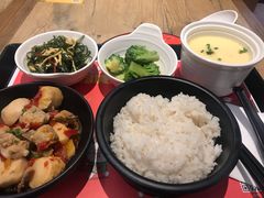 -老娘舅餐厅(黄龙体育中心店)