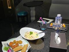 -K+全国连锁KTV(绿地缤纷天地店)