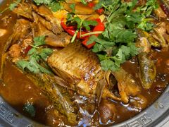 -鸿亨泰杂鱼馆(港馨家园店)