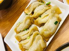 牛肉鍋貼-小姜锅贴(凤凰街店)