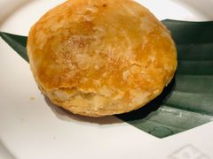 现烤鲜花饼-云海肴云南菜(浦江欢乐颂店)