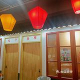 对的地点 遇见对的你 吃黑色经典臭豆腐 匠熙没白来❗️