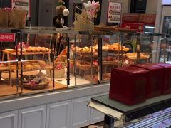 面包甜点陈列柜-味多美(江桥万达店)