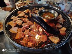 -小辣椒汤锅烧烤(温泉南街店)