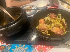 -云海肴·汽锅鸡·云南菜(天山百盛优客店)