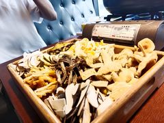 -宣威山野人家·云南菜·菌火锅(金碧店)