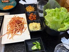 -臻牛烤肉