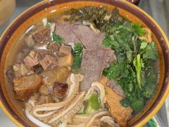 -花溪牛肉粉(八鸽岩店)