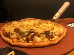 榴莲鳗鱼双拼-乐凯撒披萨(东方新世界店)