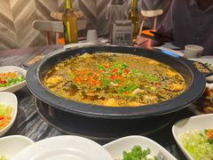 -老船舫·现做活鲜鱼馆(东郊记忆店)