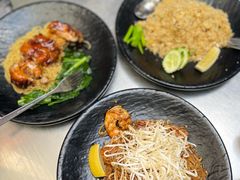 -Show Neua Thai Street Food