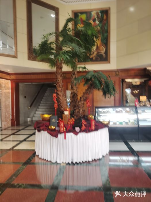 汇泉王朝大饭店-旋转餐厅(南海路店)图片