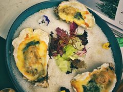 里斯本火焰菠菜焗生蚝-开间茶馆·围炉煮茶