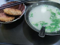 -万红路羊汤烧饼店(将台路店)