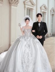 -第一夫人婚纱摄影(南京店)