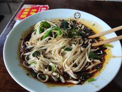 -忆碗面(华新街店)
