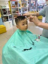 -爆米花儿童美发乐园