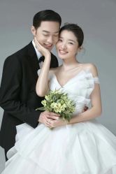 -喜爱高定婚纱摄影