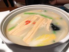 无油鱼汤腐竹煮时蔬-大树餐厅(益田假日店)