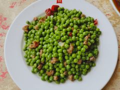豌豆牛肉粒-九头鸟酒家(东高地店)