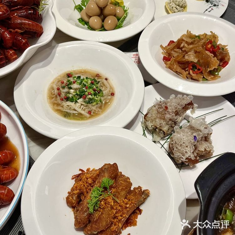 洛阳!夏天的快乐被我找到了!!小龙虾吃到爽!